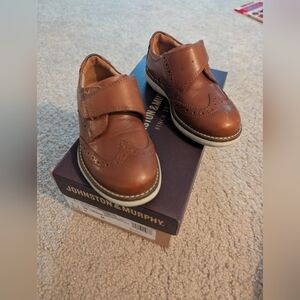 8c Johnston & Murphy LK HOLDEN dress Shoes